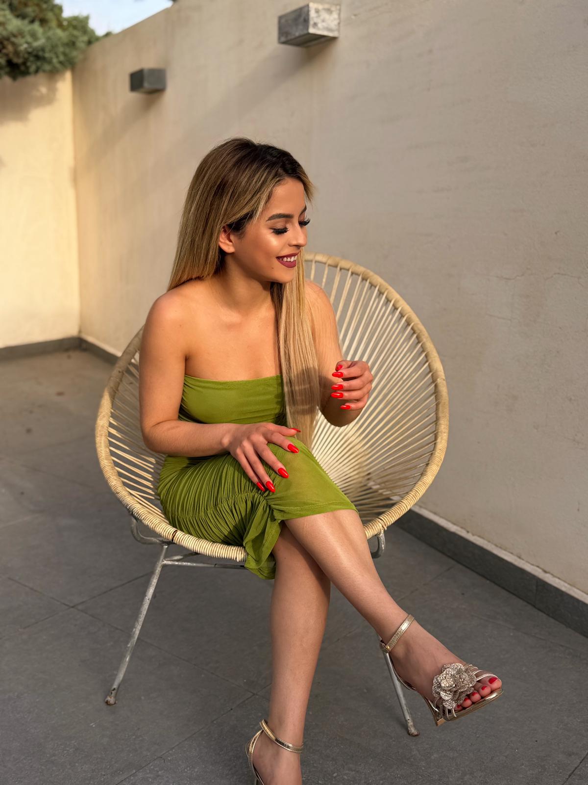 Escort - LAURA - Ibiza Tops